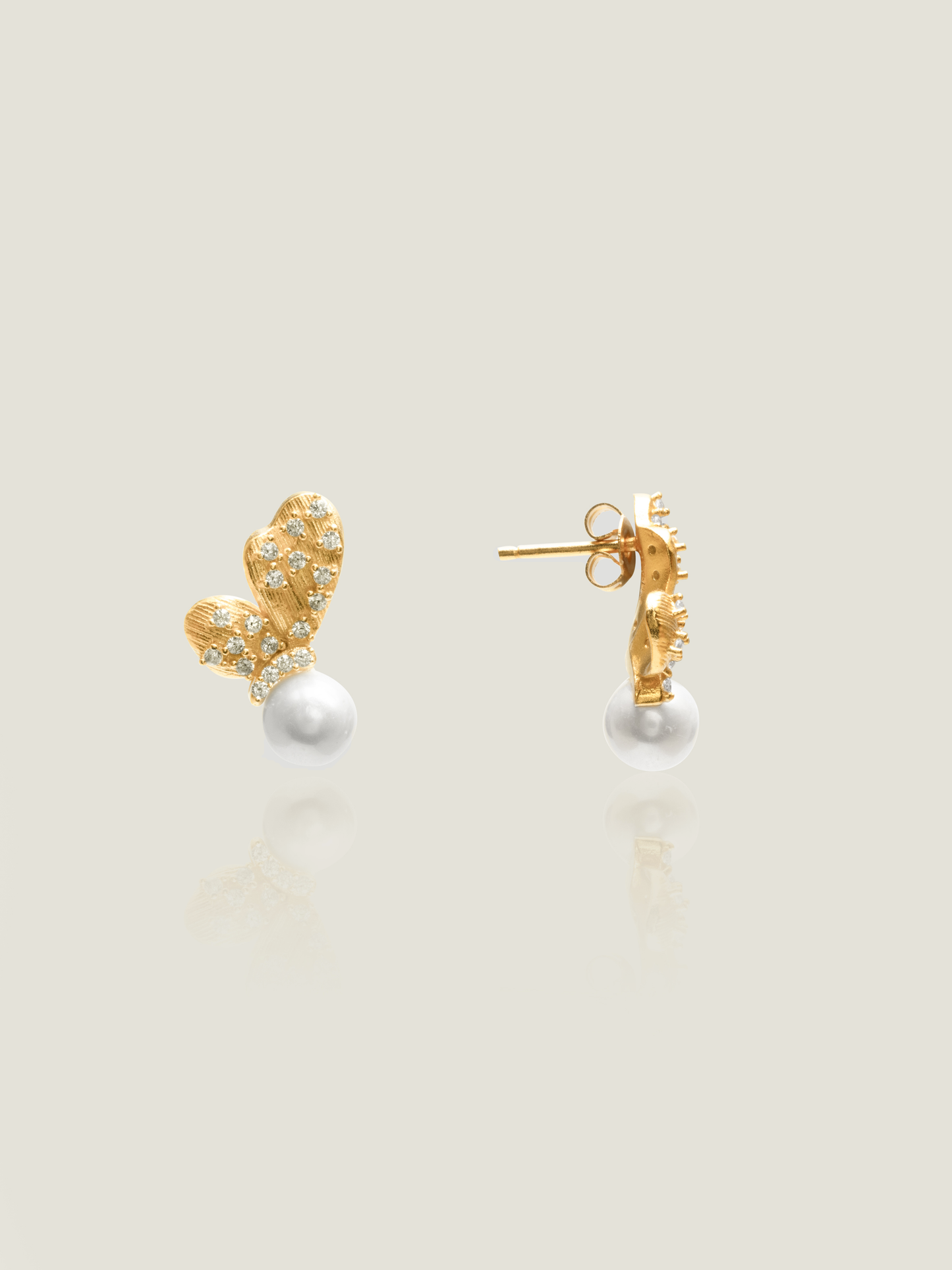 Laurel Pearl Earrings